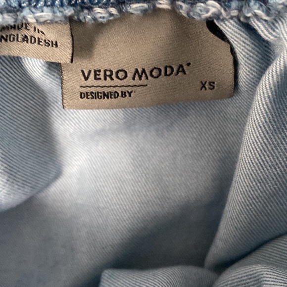 Vero Moda strapless denim dress. Excellent condition. - Picture 2 of 2